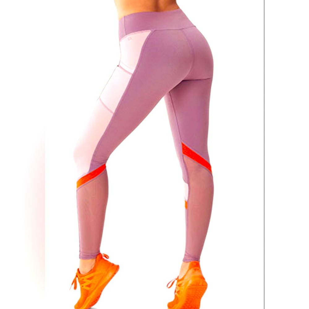 🆕 Fabletics mauve/orange leggings!